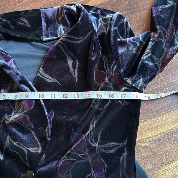 NIC + ZOE Floral Velvet Blazer with Belt Size Small - Picture 6 of 8